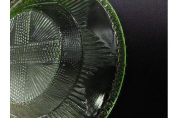 戦前　プレスガラス　ガーター勲章　様々なデザインが楽しめるガラス皿4枚セット(小皿、花、和ガラス、硝子)(R-083034)