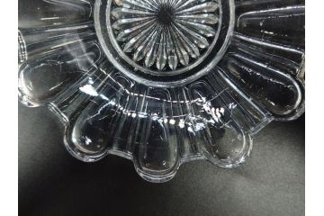 戦前　レース　お洒落なデザインが目を引くガラス皿4枚セット(菊、花、深皿、小皿、和ガラス、硝子)(R-083038)