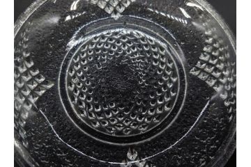 戦前　レース　お洒落なデザインが目を引くガラス皿4枚セット(菊、花、深皿、小皿、和ガラス、硝子)(R-083038)