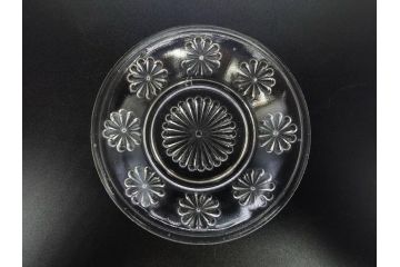 戦前　レース　お洒落なデザインが目を引くガラス皿4枚セット(菊、花、深皿、小皿、和ガラス、硝子)(R-083038)