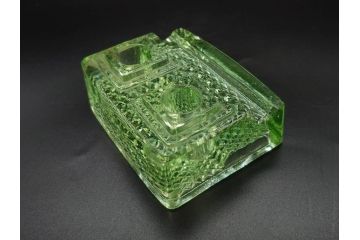 昭和初期〜昭和中期　ガラスペン　ペン皿　ペン先　インク壺　筆巻　インクペンなどまとめてセット(硝子ペン、トレー、トレイ、文房具、アオイガラスペン、葵文具製作所、替先、タマペン、日本字ペン、タチカワ、ゼブラ、インク壷、インク入れ、インキ、小物入れ)(R-083039)