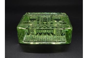 昭和初期〜昭和中期　ガラスペン　ペン皿　ペン先　インク壺　筆巻　インクペンなどまとめてセット(硝子ペン、トレー、トレイ、文房具、アオイガラスペン、葵文具製作所、替先、タマペン、日本字ペン、タチカワ、ゼブラ、インク壷、インク入れ、インキ、小物入れ)(R-083039)