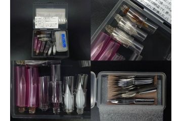 昭和初期〜昭和中期　ガラスペン　ペン皿　ペン先　インク壺　筆巻　インクペンなどまとめてセット(硝子ペン、トレー、トレイ、文房具、アオイガラスペン、葵文具製作所、替先、タマペン、日本字ペン、タチカワ、ゼブラ、インク壷、インク入れ、インキ、小物入れ)(R-083039)