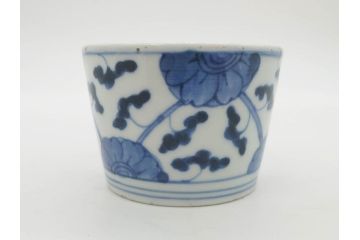 江戸期　古伊万里　染付　花唐草文　爽やかな藍色が素敵なそば猪口5客セット(蕎麦猪口、湯呑み、湯のみ、和食器)(R-083042)