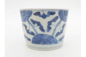 江戸期　古伊万里　染付　花唐草文　爽やかな藍色が素敵なそば猪口5客セット(蕎麦猪口、湯呑み、湯のみ、和食器)(R-083042)