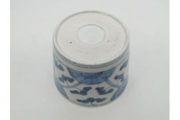 江戸期　古伊万里　染付　花唐草文　爽やかな藍色が素敵なそば猪口5客セット(蕎麦猪口、湯呑み、湯のみ、和食器)(R-083042)