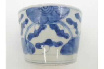 江戸期　古伊万里　染付　花唐草文　爽やかな藍色が素敵なそば猪口5客セット(蕎麦猪口、湯呑み、湯のみ、和食器)(R-083043)
