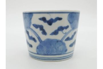 江戸期　古伊万里　染付　花唐草文　爽やかな藍色が素敵なそば猪口5客セット(蕎麦猪口、湯呑み、湯のみ、和食器)(R-083043)
