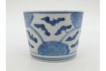 江戸期　古伊万里　染付　花唐草文　爽やかな藍色が素敵なそば猪口5客セット(蕎麦猪口、湯呑み、湯のみ、和食器)(R-083043)