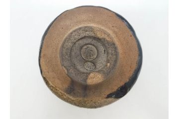 大樋焼　大樋平六(開発文七?)　3.7寸　上品な和の雰囲気を醸し出す茶碗(抹茶碗、茶道具、茶器、三寸七分、和食器、共箱付き)(R-083045)