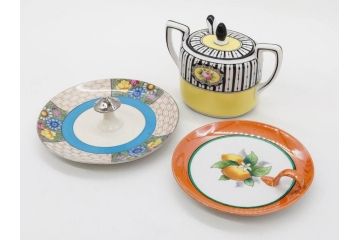戦前　オールドノリタケ　NORITAKE　ラスター彩　ハンドル付　レモン　アールデコ　それぞれ華やかなデザインが素敵なプレート2枚&シュガーポットセット(サンドウィッチ、サンドイッチ、キャンディーディッシュ、アクセサリートレー、トレイ、小皿、中皿、洋食器)(R-083046)