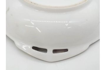 オールドノリタケ　NORITAKE　ラスター彩　金彩　ハンドル付　食卓を彩る華やかなボウル3点セット(風景、花、蝶、ハンドペイント、プレート、深皿、洋食器)(R-083047)