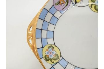 オールドノリタケ　NORITAKE　ラスター彩　金彩　ハンドル付　食卓を彩る華やかなボウル3点セット(風景、花、蝶、ハンドペイント、プレート、深皿、洋食器)(R-083047)