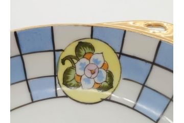 オールドノリタケ　NORITAKE　ラスター彩　金彩　ハンドル付　食卓を彩る華やかなボウル3点セット(風景、花、蝶、ハンドペイント、プレート、深皿、洋食器)(R-083047)