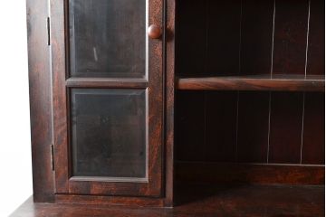 和製ビンテージ　松本民芸家具　脚付きリメイク　上品な佇まいが和洋どちらの空間にも馴染むサイドボード(カップボード、食器棚、飾り棚、キャビネット、ヴィンテージ)(R-083057)