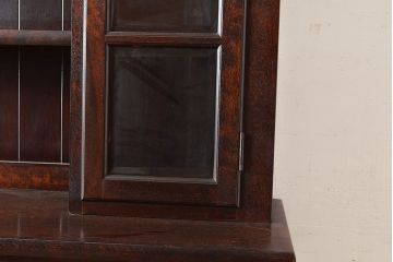 和製ビンテージ　松本民芸家具　脚付きリメイク　上品な佇まいが和洋どちらの空間にも馴染むサイドボード(カップボード、食器棚、飾り棚、キャビネット、ヴィンテージ)(R-083057)