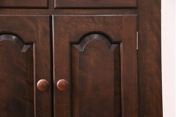 中古　松本民芸家具　和・洋どちらの空間にも合わせやすいシックなサイドボード(収納棚、戸棚、カウンターテーブル、サイドキャビネット、テレビ台、テレビボード)(R-083061)