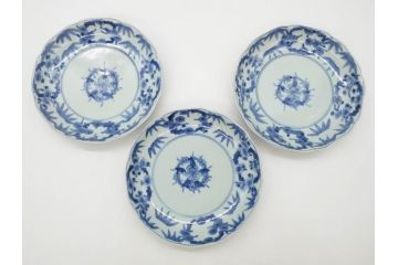 江戸期　古伊万里　染付　渦福　約17cm　5.6寸　繊細に描かれた松竹梅図が素敵な中皿3枚セット(和皿、和食器、五寸六分)(R-083062)