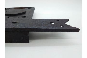 アンティーク雑貨　重厚感のある佇まいが魅力的な蔵戸の錠前金具(ディスプレイ雑貨、蔵戸パーツ)(R-083068)