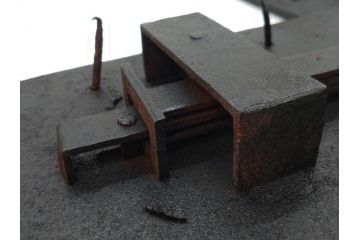 アンティーク雑貨　重厚感のある佇まいが魅力的な蔵戸の錠前金具(ディスプレイ雑貨、蔵戸パーツ)(R-083068)