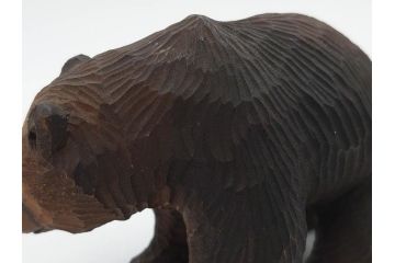 八雲　十倉金之(兼行)　ガラス目　木彫りの熊(やくも、くま、クマ、置物、ディスプレイ)(R-083072)