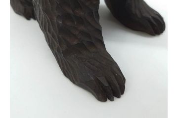 アイヌ　ガラス目　木彫りの熊(くま、クマ、置物、ディスプレイ、郷土玩具、民芸品)(R-083073)