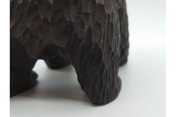 アイヌ　ガラス目　木彫りの熊(くま、クマ、置物、ディスプレイ、郷土玩具、民芸品)(R-083073)