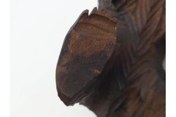 アイヌ　ガラス目　木彫りの熊(くま、クマ、置物、ディスプレイ、郷土玩具、民芸品)(R-083073)
