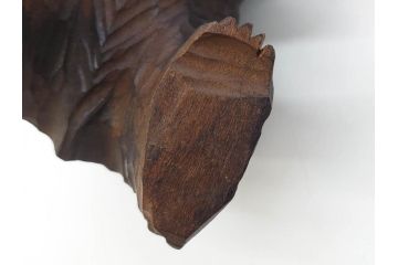 アイヌ　ガラス目　木彫りの熊(くま、クマ、置物、ディスプレイ、郷土玩具、民芸品)(R-083073)