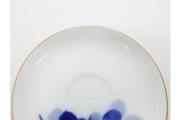 大倉陶園(OKURA、OAC)　深みのあるブルーローズが美しいモーニングカップ&ソーサー2客セット(バラ、薔薇、金彩、白磁、C&S、洋食器)(R-083088)