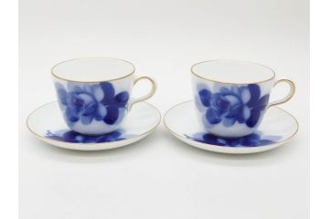 大倉陶園(OKURA、OAC)　深みのあるブルーローズが美しいモーニングカップ&ソーサー2客セット(バラ、薔薇、金彩、白磁、C&S、洋食器)(R-083089)