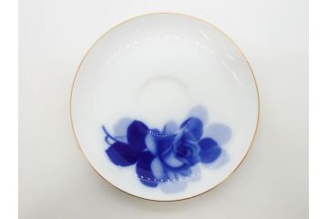 大倉陶園(OKURA、OAC)　深みのあるブルーローズが美しいモーニングカップ&ソーサー2客セット(バラ、薔薇、金彩、白磁、C&S、洋食器)(R-083089)