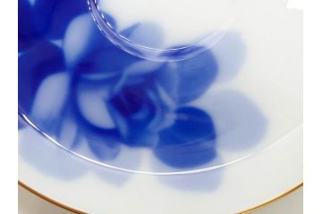 大倉陶園(OKURA、OAC)　深みのあるブルーローズが美しいモーニングカップ&ソーサー2客セット(バラ、薔薇、金彩、白磁、C&S、洋食器)(R-083089)