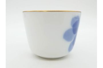 大倉陶園(OKURA、OAC)　深みのあるブルーローズが美しいモーニングカップ&ソーサー2客セット(バラ、薔薇、金彩、白磁、C&S、洋食器)(R-083089)