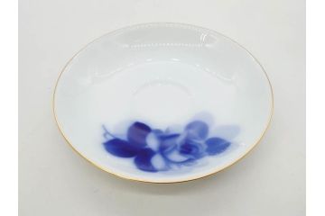 大倉陶園(OKURA、OAC)　ブルーローズ　優雅なひとときを演出するカップ&ソーサー2客セット(ティー、コーヒー、バラ、薔薇、金彩、白磁、C&S、洋食器、箱付き)(R-083090)