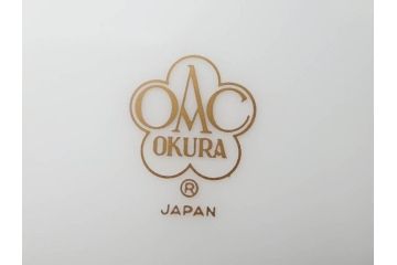 大倉陶園(OKURA、OAC)　ブルーローズ　優雅なひとときを演出するカップ&ソーサー2客セット(ティー、コーヒー、バラ、薔薇、金彩、白磁、C&S、洋食器、箱付き)(R-083090)