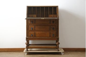 イギリスアンティーク　Harrop’s　Better Furniture　オーク材の質感を活かしたシンプルかつ直線的なフォルムが魅力のライティングビューロー(簿記机、ワークデスク、在宅用、在宅ワーク用、サイドチェスト、引き出し、英国)(R-083102)