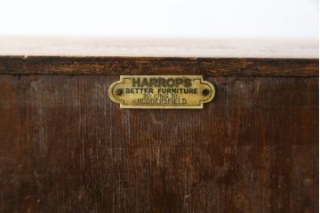 イギリスアンティーク　Harrop’s　Better Furniture　オーク材の質感を活かしたシンプルかつ直線的なフォルムが魅力のライティングビューロー(簿記机、ワークデスク、在宅用、在宅ワーク用、サイドチェスト、引き出し、英国)(R-083102)