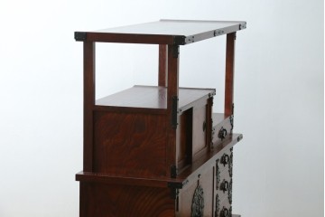 中古　美品!!　岩谷堂箪笥　桜木家具店製　緻密な意匠が魅力の飾り棚　(R-083103)