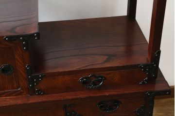 中古　美品!!　岩谷堂箪笥　桜木家具店製　緻密な意匠が魅力の飾り棚(茶棚、茶箪笥、収納棚、飾り棚、戸棚、サイドボード)(R-083103)