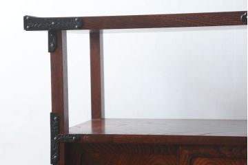 中古　美品!!　岩谷堂箪笥　桜木家具店製　緻密な意匠が魅力の飾り棚(茶棚、茶箪笥、収納棚、飾り棚、戸棚、サイドボード)(R-083103)