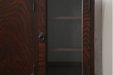 中古　美品!!　岩谷堂箪笥　上品なデザインの黒金具が美しいサイドボード(サイドキャビネット、リビングボード、テレビ台、テレビボード、収納棚、飾り棚、戸棚、ヴィンテージ、民芸家具)(R-083106)
