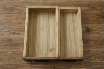 和製アンティーク　美品!!　大振り　欅(ケヤキ)材　作りの良い上質な江戸前長火鉢(木製火鉢、囲炉裏)(R-083107)