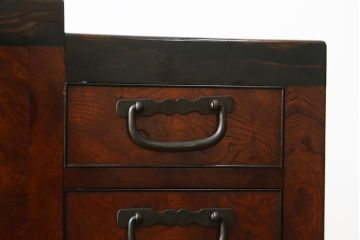 和製アンティーク　美品!!　大振り　欅(ケヤキ)材　作りの良い上質な江戸前長火鉢(木製火鉢、囲炉裏)(R-083107)