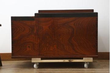 和製アンティーク　美品!!　大振り　欅(ケヤキ)材　作りの良い上質な江戸前長火鉢(木製火鉢、囲炉裏)(R-083107)