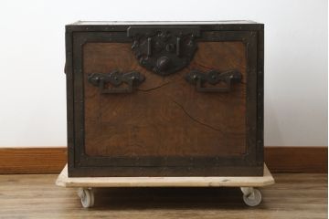 和製アンティーク　明治期　完全オリジナル品　総欅(ケヤキ)材　歴史を感じる酒田船箪笥(帳箱型、帳場箪笥、和タンス、舟箪笥、小箪笥、小物収納、収納箪笥、引き出し)(R-083108)