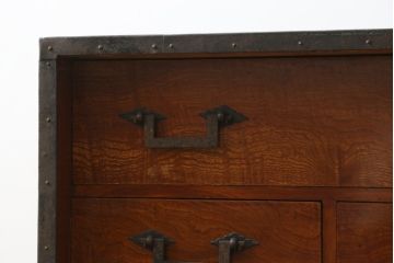 和製アンティーク　明治期　完全オリジナル品　総欅(ケヤキ)材　歴史を感じる酒田船箪笥(帳箱型、帳場箪笥、和タンス、舟箪笥、小箪笥、小物収納、収納箪笥、引き出し)(R-083108)