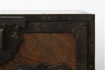 和製アンティーク　明治期　完全オリジナル品　総欅(ケヤキ)材　歴史を感じる酒田船箪笥(帳箱型、帳場箪笥、和タンス、舟箪笥、小箪笥、小物収納、収納箪笥、引き出し)(R-083108)