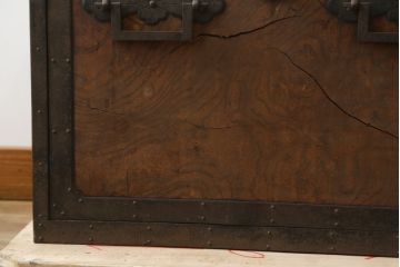和製アンティーク　明治期　完全オリジナル品　総欅(ケヤキ)材　歴史を感じる酒田船箪笥(帳箱型、帳場箪笥、和タンス、舟箪笥、小箪笥、小物収納、収納箪笥、引き出し)(R-083108)