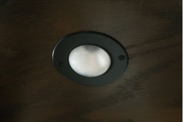 中古　美品　カリモク家具(karimoku)　希少な廃番品!!　domani(ドマーニ)　QUEENS　LIFE(クイーンズライフ)　迫力のあるフルサイズのエレガントなキャビネット(飾り棚、収納棚、戸棚、食器棚、カップボード、ガラスケース、ショーケース、コレクションケース、キュリオケース)(R-083109)